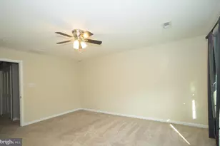 75 Village Green Ln, Sicklerville, NJ 08081 - Photo 22