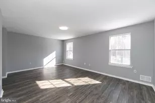 131 Crossings Way, Lindenwold, NJ 08021 - Photo 8