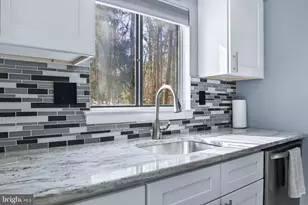 51 Harwood Ln, Clementon, NJ 08021 - Photo 12