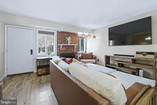 51 Harwood Ln, Clementon, NJ 08021 - Photo 6