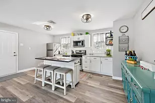 8 Lancia Pl, Lindenwold, NJ 08021 - Photo 12