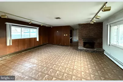 1050 Woodland Avenue, Gloucester Township, NJ 08029 - Photo 16