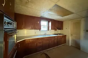 1050 Woodland Ave, Gloucester Township, NJ 08029 - Photo 12