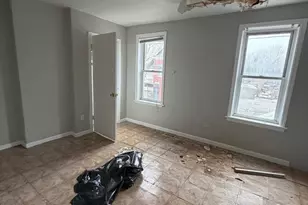 824 S 8th St, Camden, NJ 08102 - Photo 8