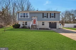 13 Woodshire Dr, Sicklerville, NJ 08081 - Photo 2