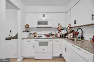 18 Chiswick Dr, Lindenwold, NJ 08021 - Photo 10