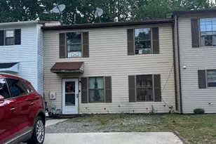 135 Hampshire Rd, Sicklerville, NJ 08081 - Photo 1
