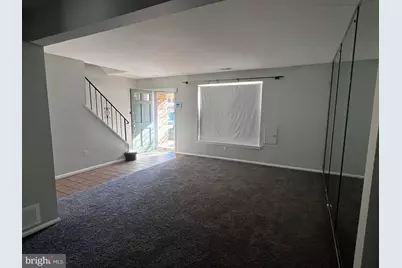 Hybrid Place, Clementon, NJ 08021 - Photo 2