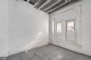 563 Bailey St, Camden, NJ 08102 - Photo 12