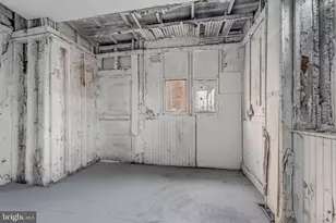 563 Bailey St, Camden, NJ 08102 - Photo 10