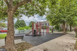 101 Benson Ct, Camden, NJ 08103 - Photo 28