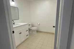 101 Benson Ct, Camden, NJ 08103 - Photo 32