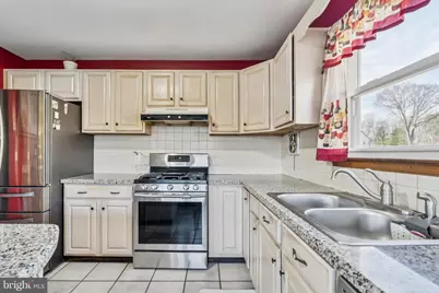 100 Garden Avenue, Gloucester Township, NJ 08012 - Photo 10