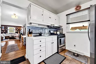 205 Warren Avenue, Bellmawr, NJ 08031 - Photo 8