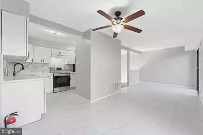 111 Presidential Drive, Sicklerville, NJ 08081 - Photo 10