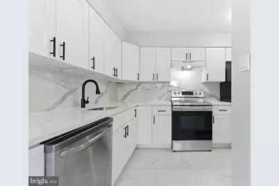 111 Presidential Drive, Sicklerville, NJ 08081 - Photo 2