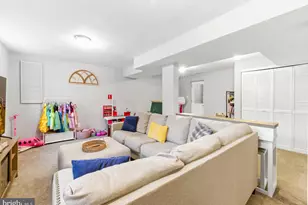 22 Debras Ln, Sicklerville, NJ 08081 - Photo 4