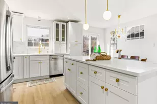 432 W Pine St, Audubon, NJ 08106 - Photo 2