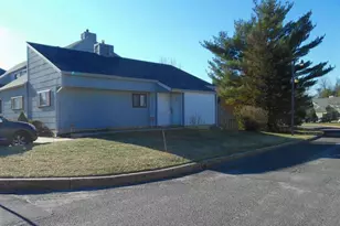 60 Dover Dr, Lindenwold, NJ 08021 - Photo 2