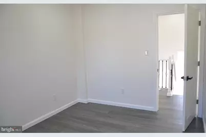 301 Laurel Avenue, Woodlynne, NJ 08107 - Photo 20