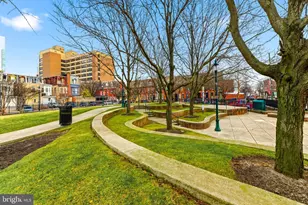 576 Washington St, Camden, NJ 08103 - Photo 24