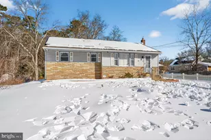 2039 Bangor Ave, Lindenwold, NJ 08021 - Photo 1