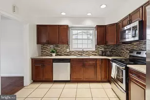 105 Country Club Pl, Cherry Hill, NJ 08003 - Photo 12