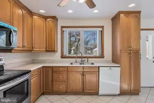 306 Lincoln Ave N, Cherry Hill, NJ 08002 - Photo 8