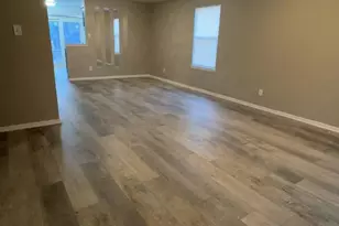 8 Heywood Ln, Sicklerville, NJ 08081 - Photo 4