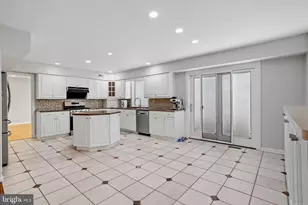 32 Country Walk, Cherry Hill, NJ 08003 - Photo 10