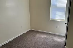 1090 Thurman St, Camden, NJ 08104 - Photo 8