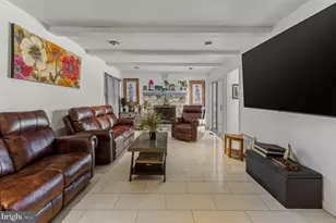 28 Forest Hill Dr, Cherry Hill, NJ 08003 - Photo 12