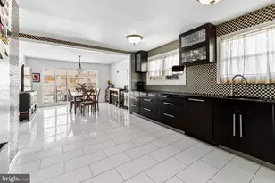 28 Forest Hill Dr, Cherry Hill, NJ 08003 - Photo 8