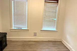 914 Point St, Camden, NJ 08102 - Photo 8