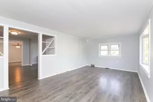 516 W Brooke Ave, Magnolia, NJ 08049 - Photo 2