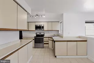 828 Chanticleer, Cherry Hill, NJ 08003 - Photo 20