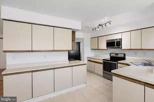 828 Chanticleer, Cherry Hill, NJ 08003 - Photo 8