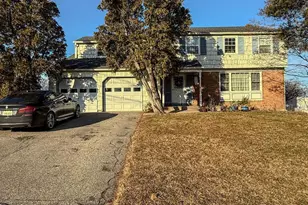 4 Bellows Ln, Cherry Hill, NJ 08002 - Photo 1