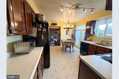 4 Bellows Lane, Cherry Hill, NJ 08002 - Photo 8