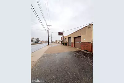 6712 S Crescent Boulevard N, Pennsauken, NJ 08110 - Photo 2