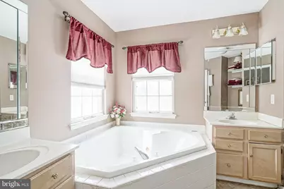 121 Europa Boulevard, Cherry Hill, NJ 08003 - Photo 22