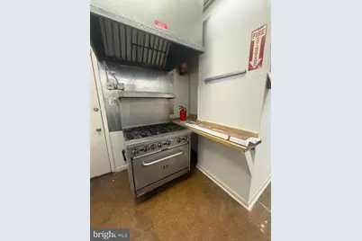 211 W Clinton Avenue, Oaklyn, NJ 08107 - Photo 12