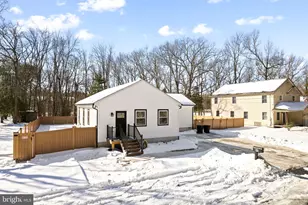 69 Holly Rd, Gibbsboro, NJ 08026 - Photo 4