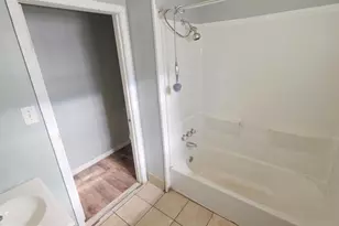 1825 S Broadway, Camden, NJ 08104 - Photo 16