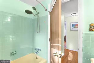 342 Dearborne Ave, Gloucester Township, NJ 08012 - Photo 12