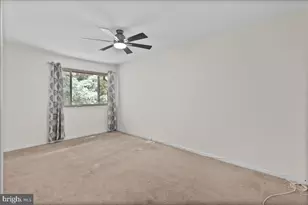 32 Lafayette Ln, Cherry Hill, NJ 08003 - Photo 22