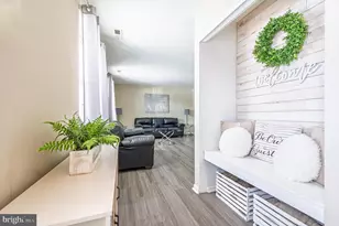 12 Persimmon St, Sicklerville, NJ 08081 - Photo 4