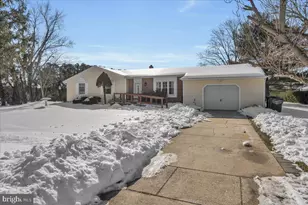 24 Constitution Blvd, Berlin, NJ 08009 - Photo 2