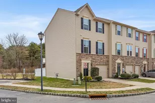 1 Tavern Ln, Sicklerville, NJ 08081 - Photo 2