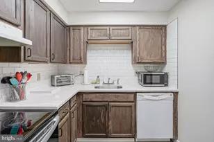 2049 Lucas Ln, Voorhees, NJ 08043 - Photo 10